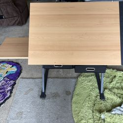 Art Desk