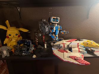 LEGO Collection — Pikachu, Robot, Starships & More