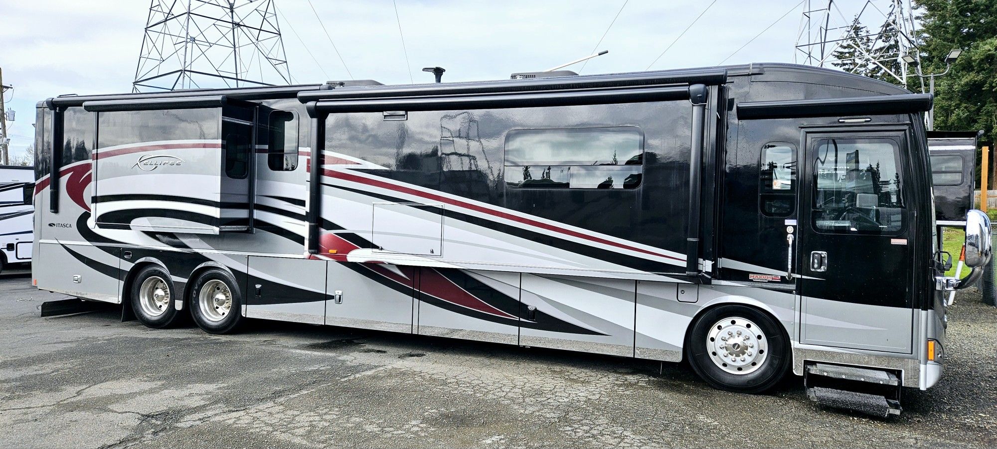 2014 Winnebago Itasca Ellipse 42QD