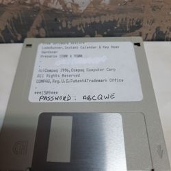 Compaq 96 CD Disk 3.5 💿 Software