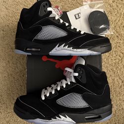 Size 8.5 (Worn once, original box) - Air Jordan 5 metallic reimagined