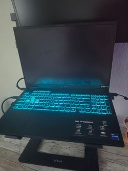ASUS TUF F16 GAMING laptop