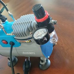 Avanti Air Brush Air Compressor