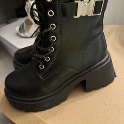 Boots Size 5