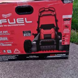 MILWAUKEE FUEL M18 MOWER KIT