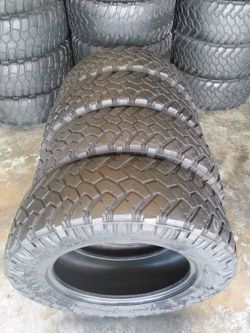 295-70-18 Nitto Mud Terrain