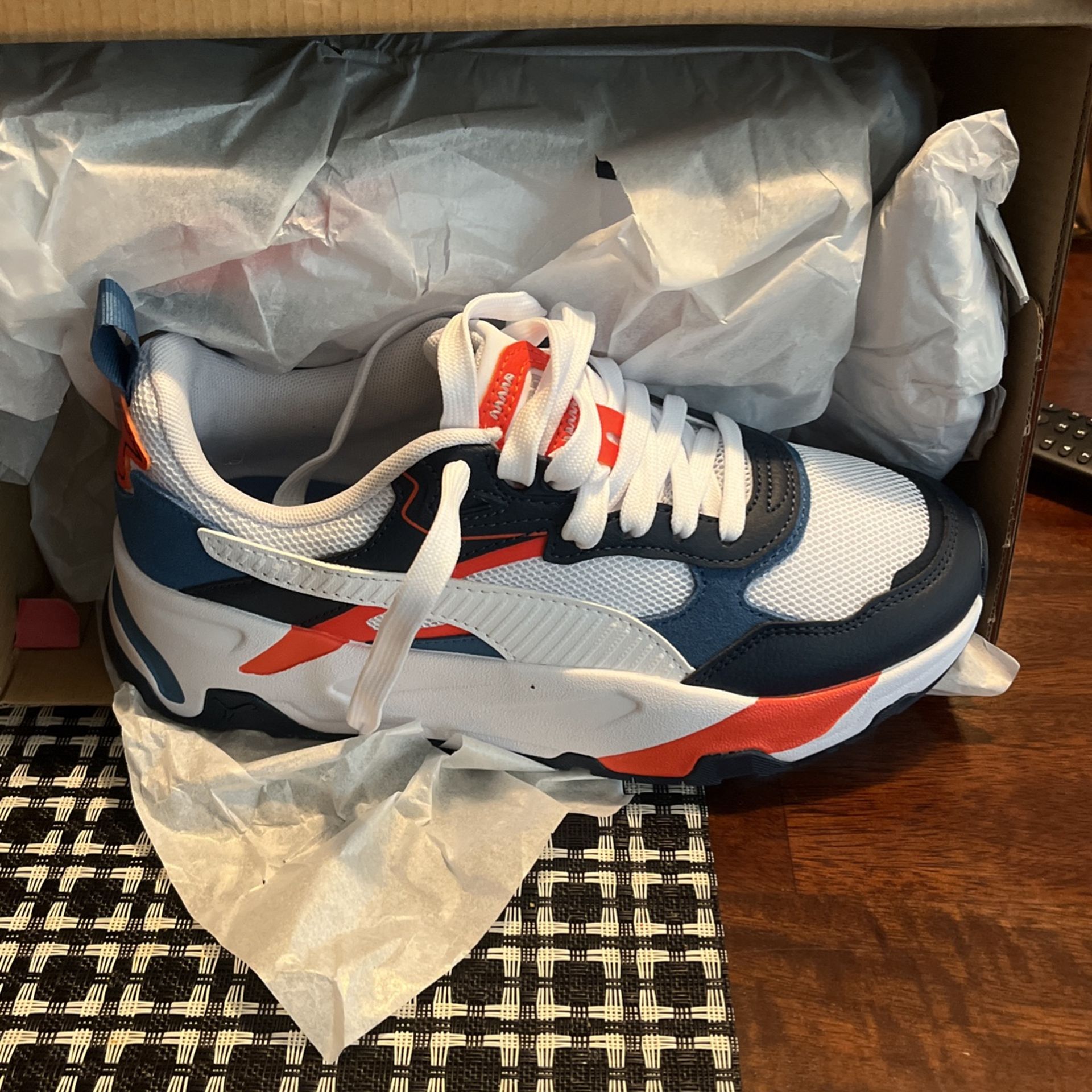Size 5 Kids Puma