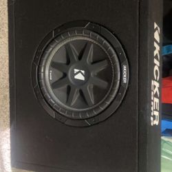 10inch Kicker Como Subwoofer and 2500 Watt Amplifier 