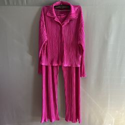 Pink pleated lounge set