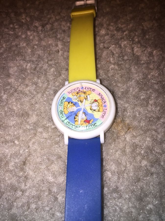 Armitron collectibles shop garfield watch