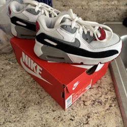 Nike Air Max Sneakers KIDS SIZE 10