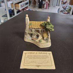 Vintage 1988 "The House On The Loch" Hand Made & Painted In Britain In Original Box W/COA 4.5H X 4.75L SEE DESCRIPTION 