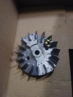 Subaru robin eh035 Genuine flywheel