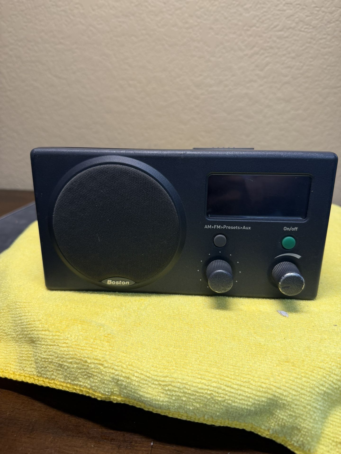 Boston Acoustics Recepter AM/FM Dual Alarm Clock Radio