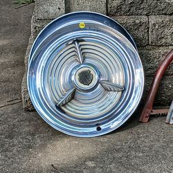 Olds Fiesta , 88, 98 Wheel Covers.
