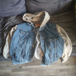Levi denim jacket with hood