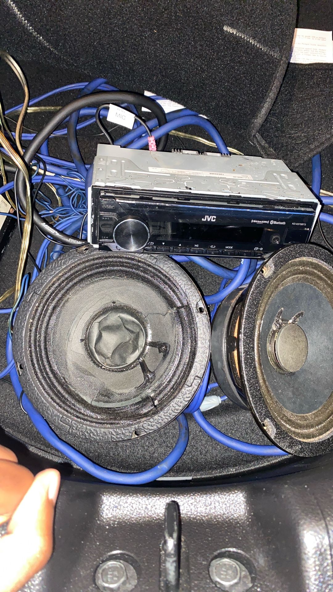 Stereo and Speakers