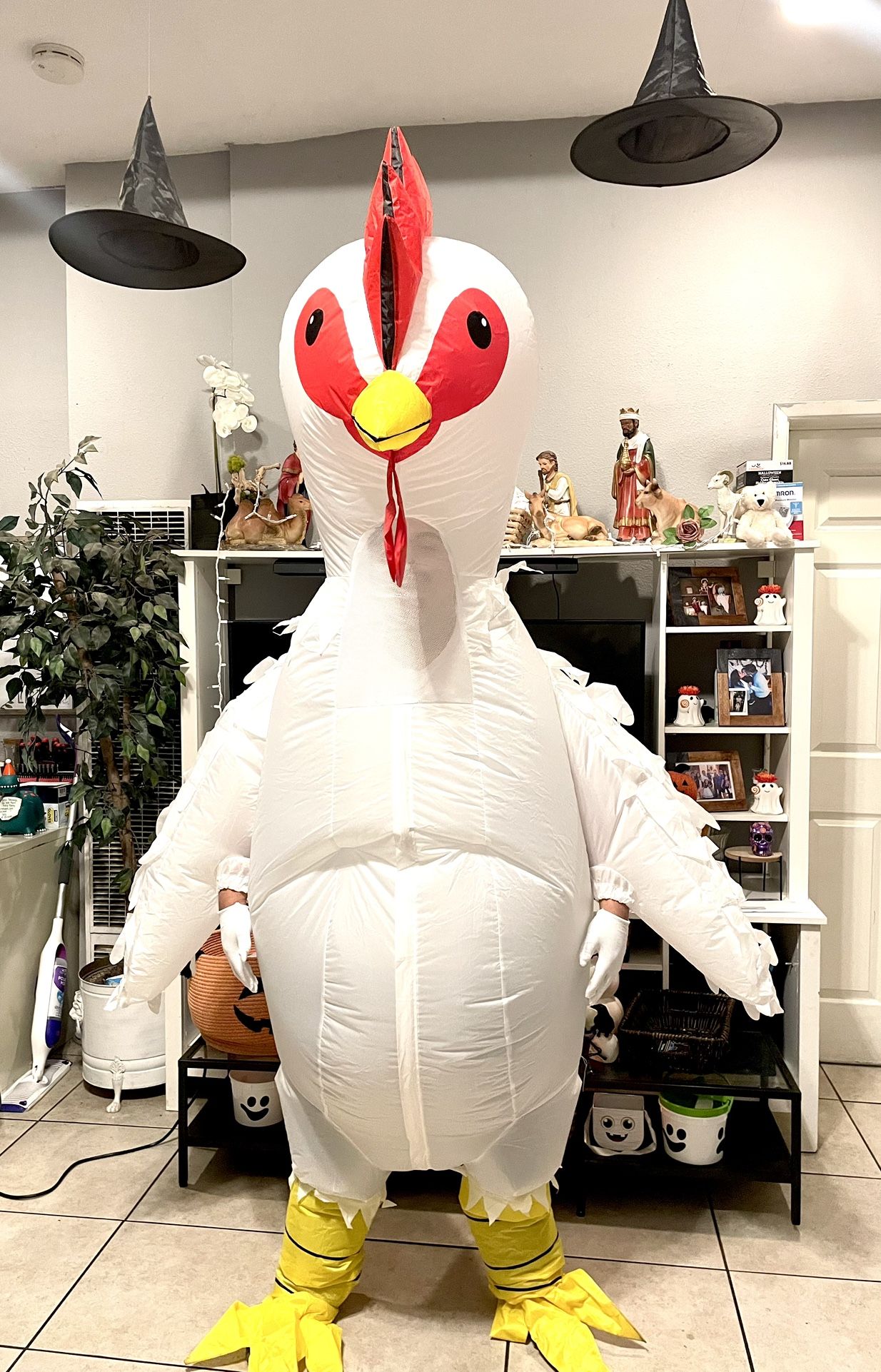 Adult Chicken Inflatable Costume for Sale in Los Angeles, CA OfferUp