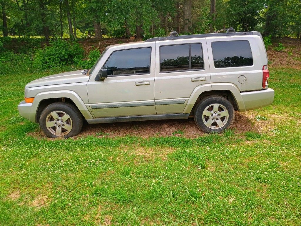 2008 Jeep Commander