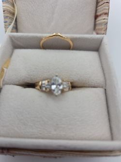 Marquise-cut Engagement Ring Set