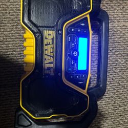 dewalt radio
