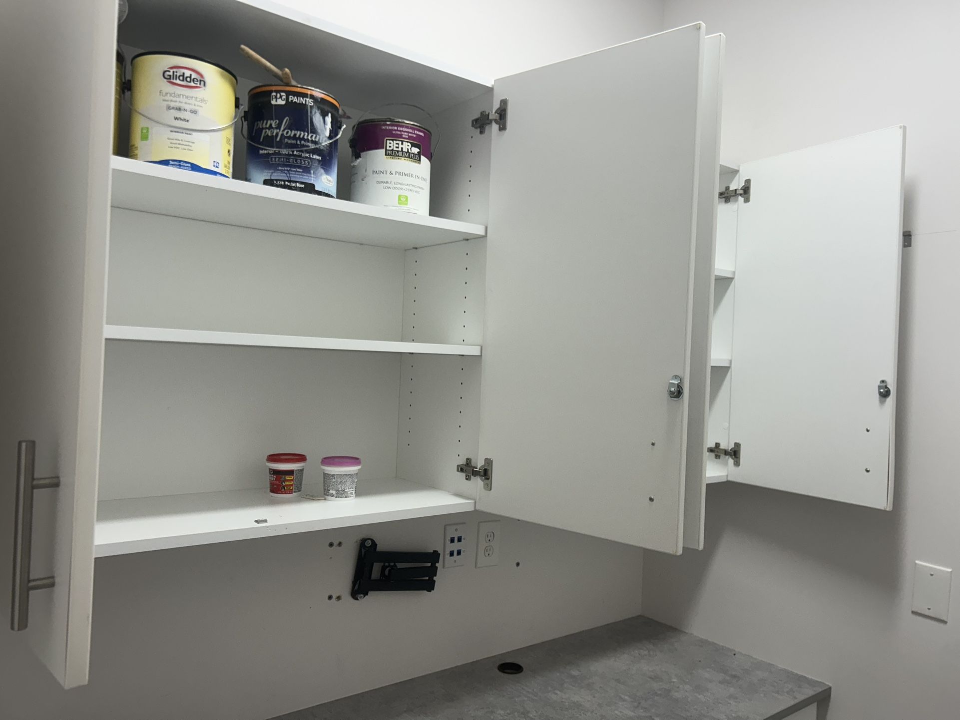Office Shelves And Desk