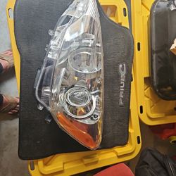 Halogen Headlight Assembly for Toyota Prius C 2012 2013 2014 Left Driver Side Front Head Lamp Replacement Clear 