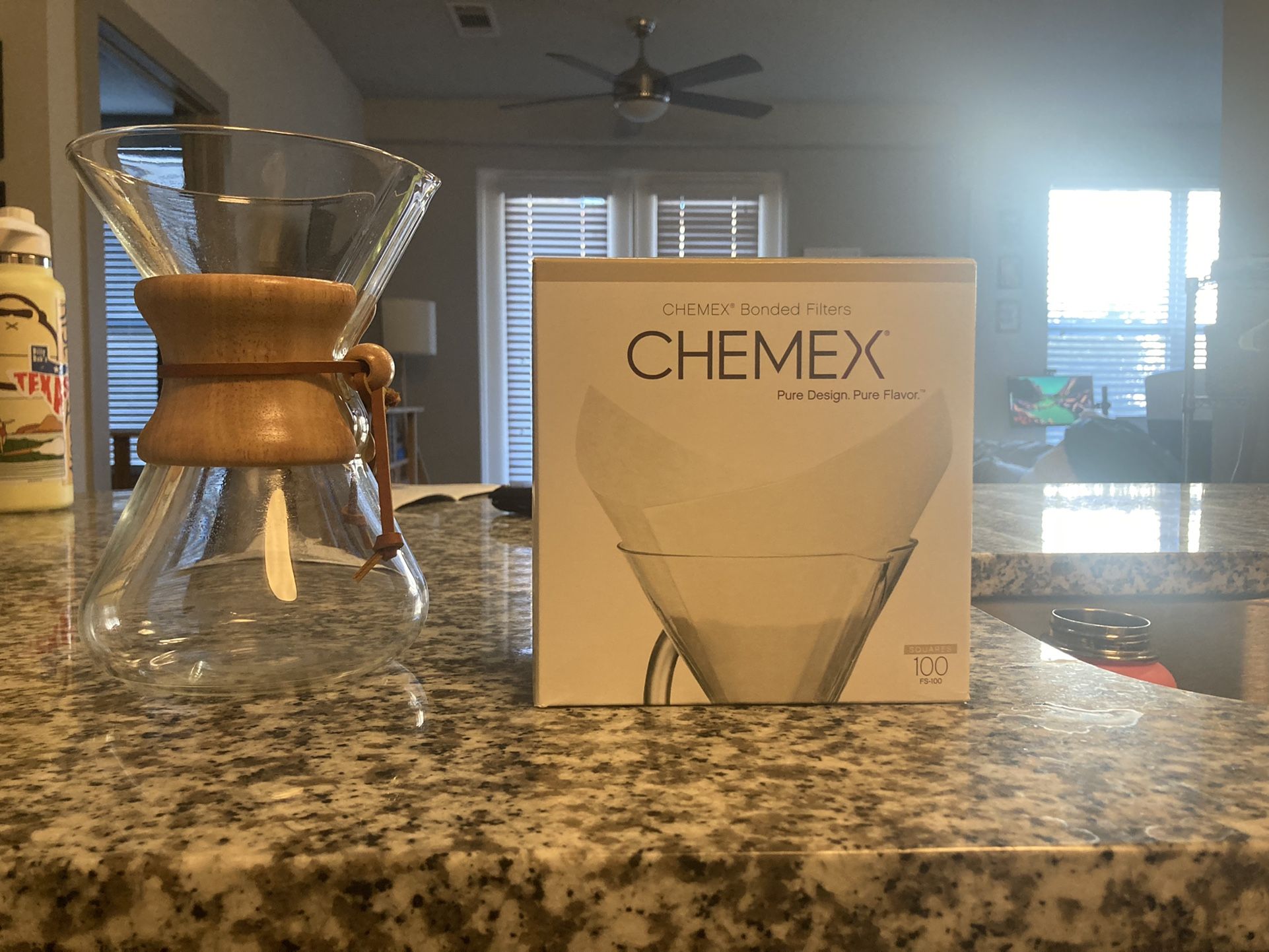 5 Cup Hand Blown Chemex Pour Over + 95 filters.