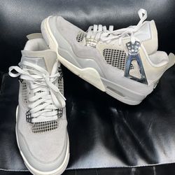 Nike Air Jordan Retro 4 Frozen Moments Womens 9.5 / Mens 8.5 US Gray AQ9129 001