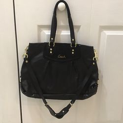 Coach Large Black Leather Purse Gold Accents Like New