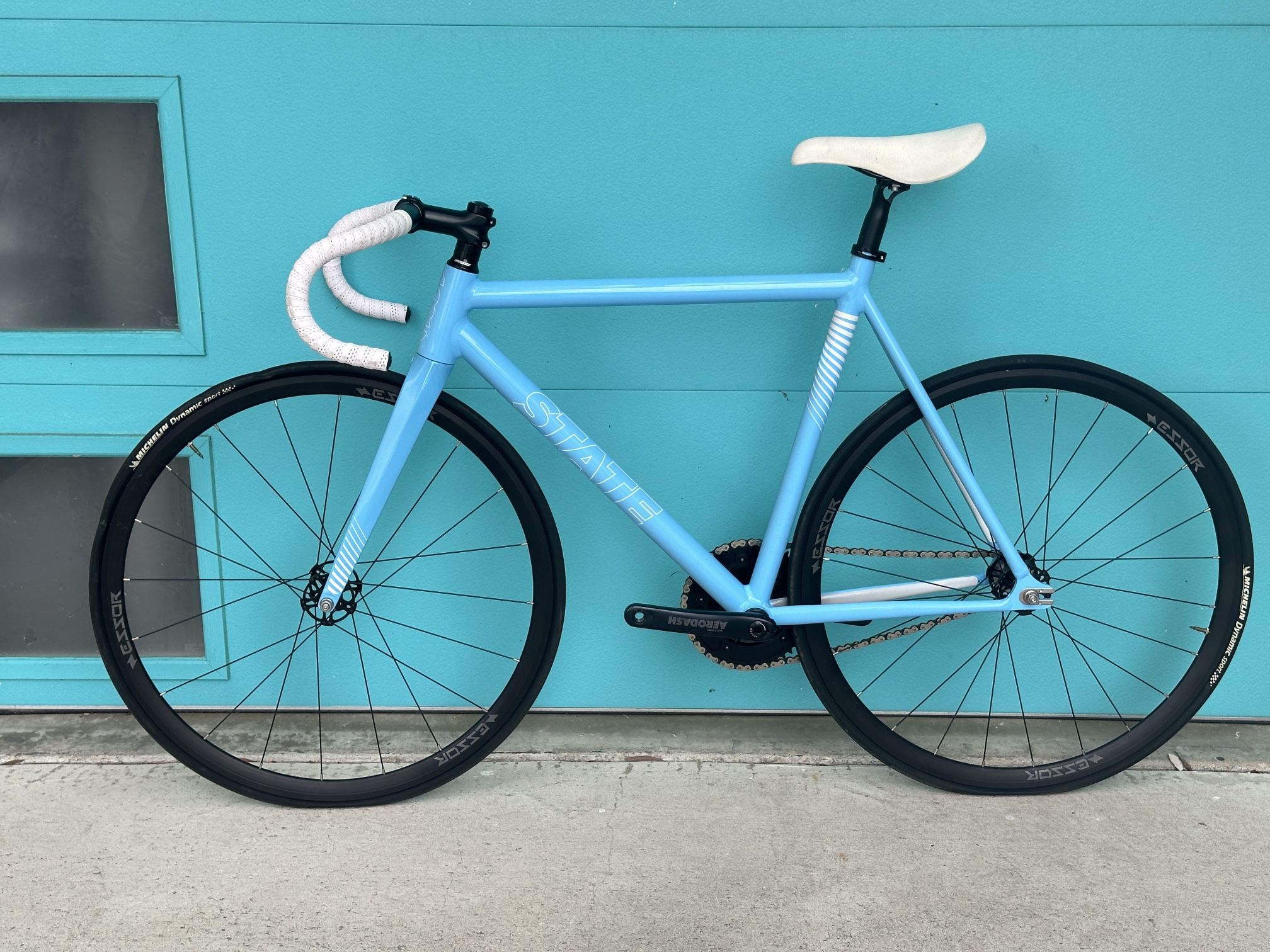 State Bike Undefeated II - Photon Blue Edition - 55 cm - (Riders 5'6"-5'9")