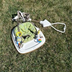 Graco Baby Jumper