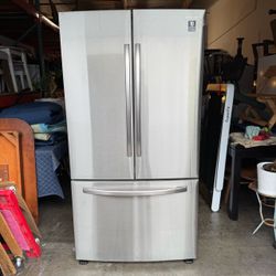 Samsung 28 cu.ft 3Door French Door Refrigerator with AutoFill Water Pitcher Stainless Steel Excellent Condition