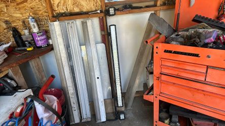 Truck light bar
