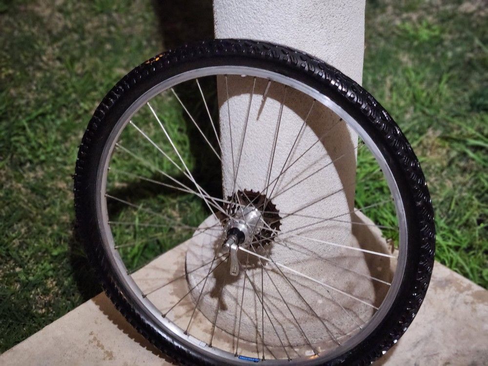 26"×1.95 Almost New Quick Release Wheel