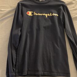 Champion Shirt Small