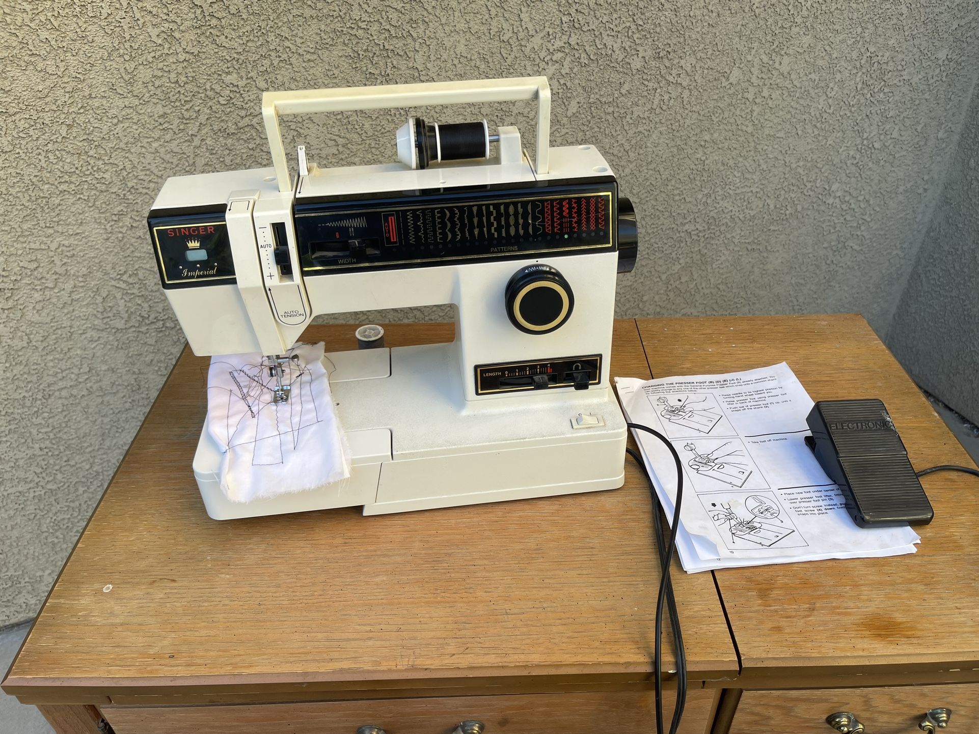 Singers Multiple Functions Sewing Machine
