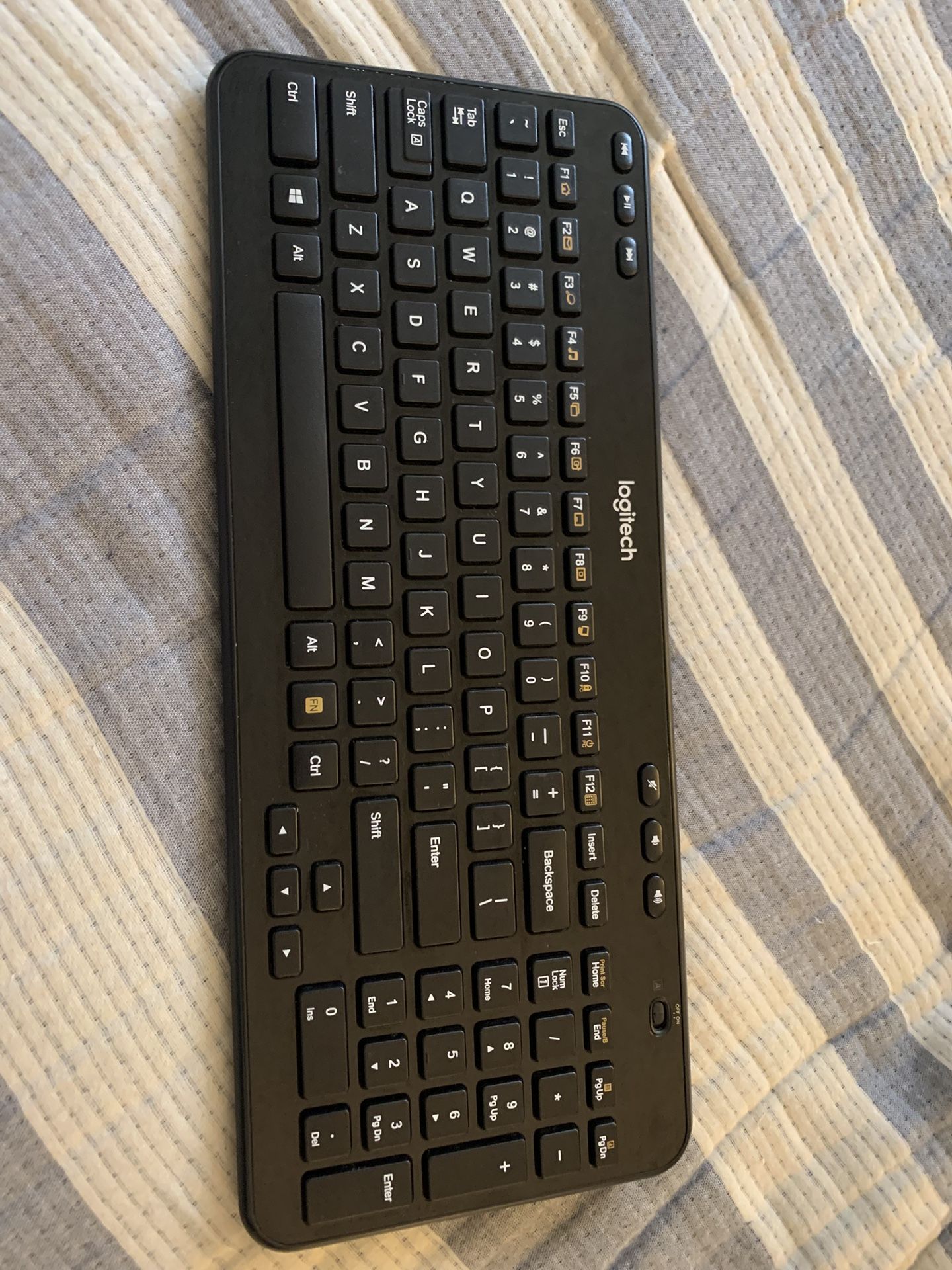 Logitech Wireless K360 Keyboard Works Great