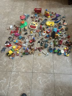 Lot of over 100 Vintage Toys