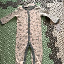 Carter‘s baby cloths