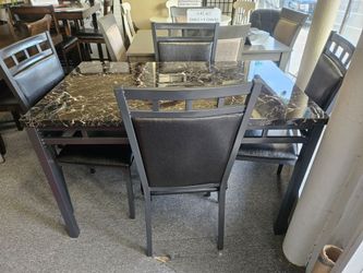 Brand new 48"x30"×30"H gray faux marble metal dining table + 4 chairs
