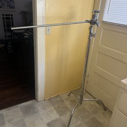 Mathew’s C- Stand 