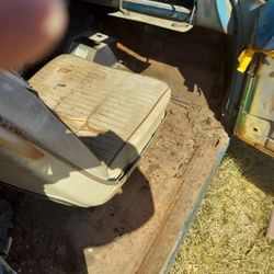 1(contact info removed) GTX / Dodge Coronet 500 bucket Seats 