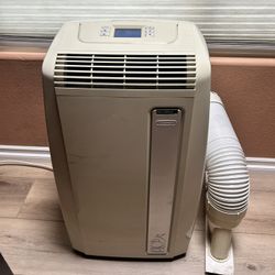 DeLonghi 12000 Btu Portable AC with Window Connection