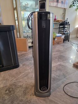 28" Oscillating Portable Heater with Remote!!