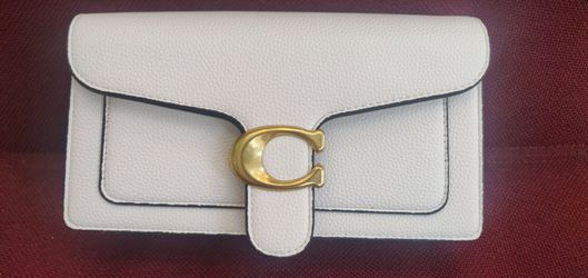 Coach Tabby 26 Chalk White Clutch/ Crossbody Bag With golden hardware. Brand new