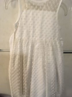 Girl’s white dress