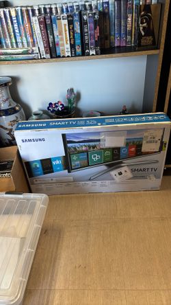 Samsung 32 Inch TV New In Box  5500 Model