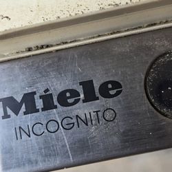 Miele Incognito Built in Dishwasher 