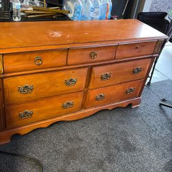 Dresser With Mirror Free